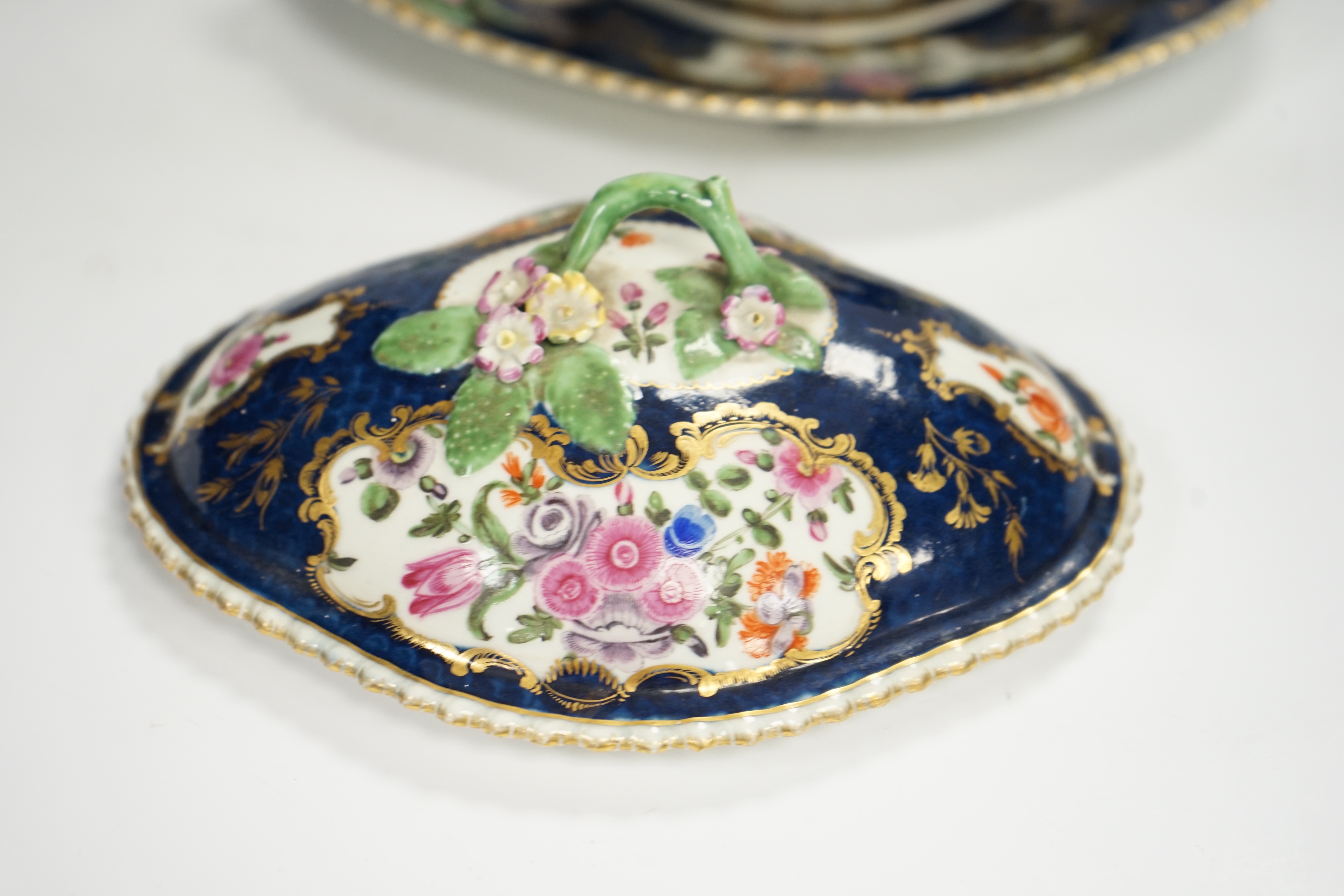 A Worcester scale blue tureen and cover on stand, c.1765-70, 21cm wide